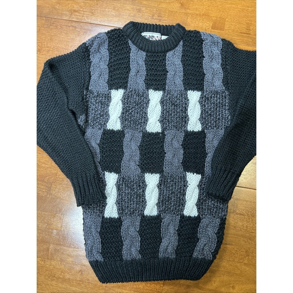 Vintage Acrylic Sweater Men's Size Medium Gray Black White Forum
